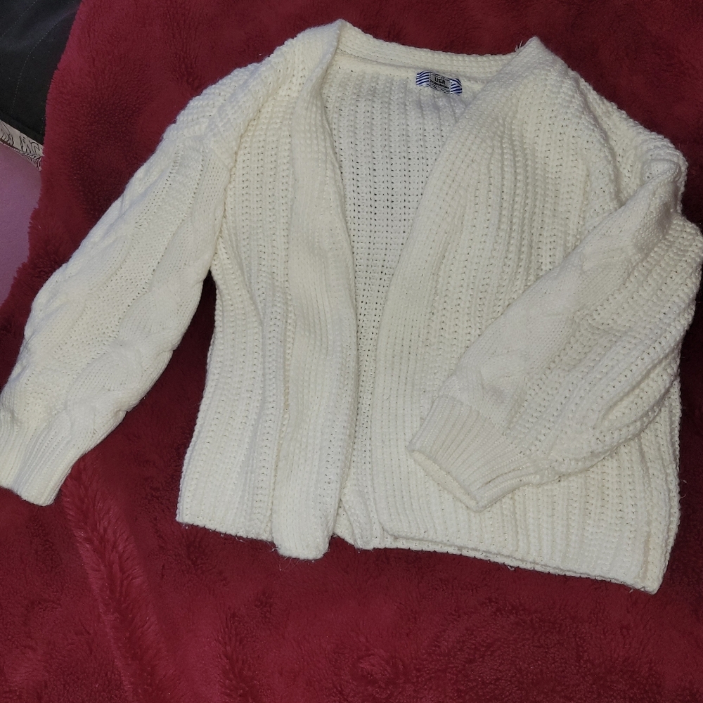 UE Cream Cable Knit Open-Front Cardigan